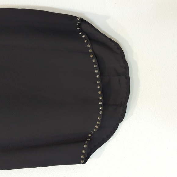 NWT studded cut out top - Picture 5 of 8